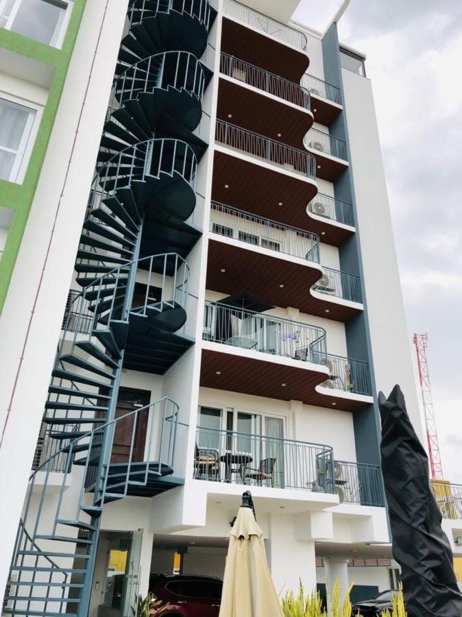 Premier Executive Apartment - The Ivy, East Legon Acra Exterior foto